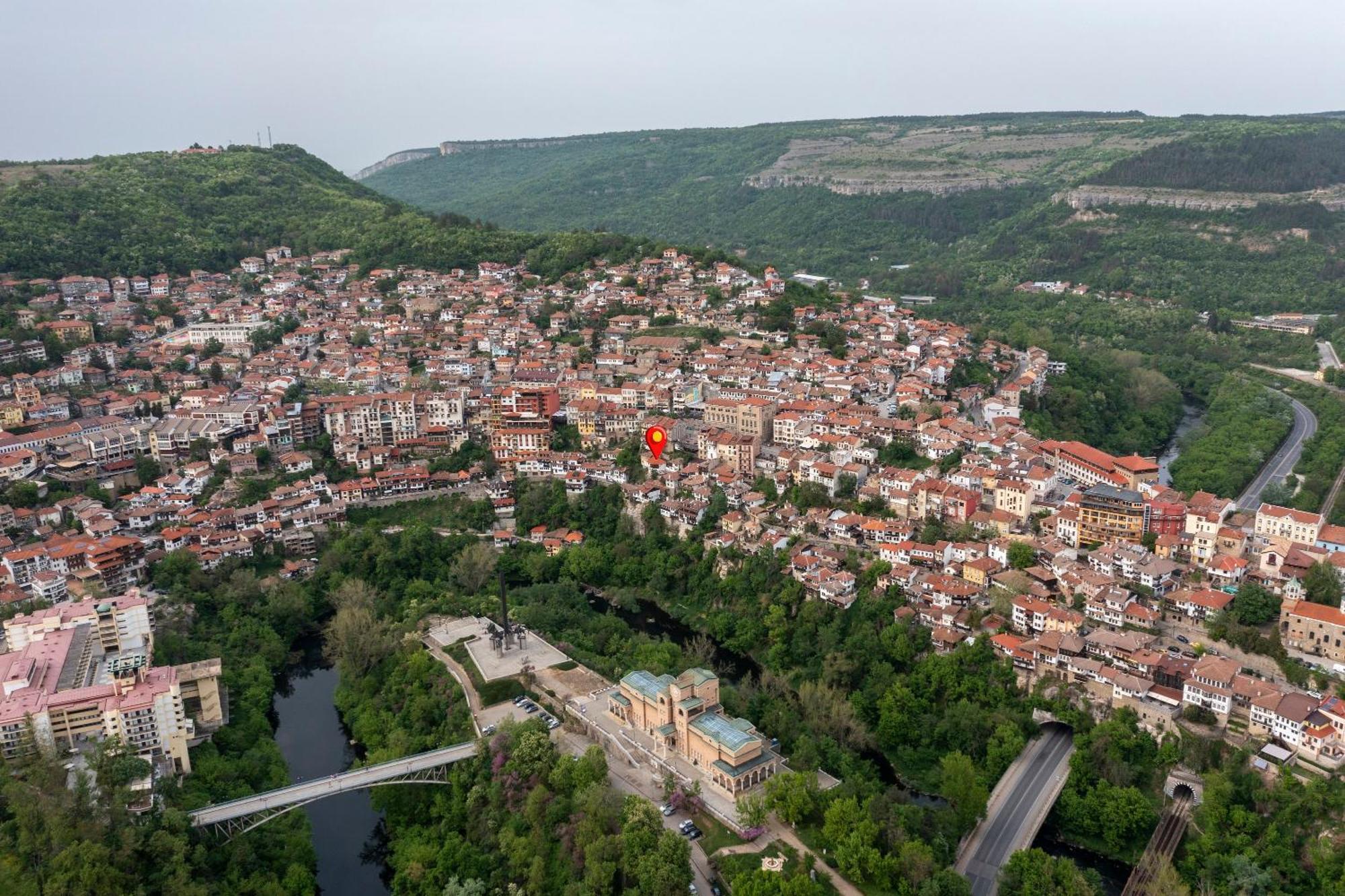 Bobevata Guest House - Floor 2 - Stunning View Old Town Veliko Tarnovo Exterior photo